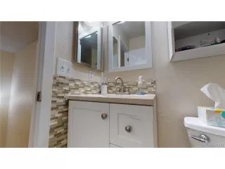 Photo #4: 4914504 Listing