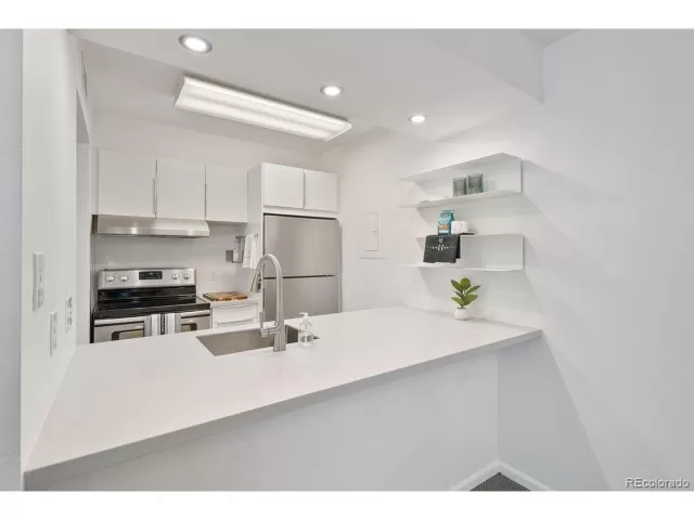 MLS: 4922892 Condo For Sale