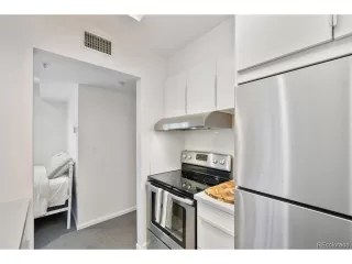 Photo #5: 4922892 Listing