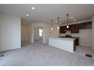 Photo #3: 4925840 Listing