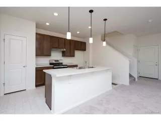 Photo #6: 4925840 Listing