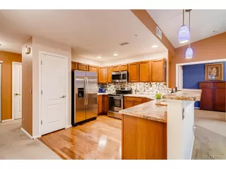 Photo #4: 4927329 Listing