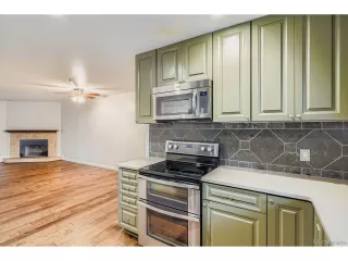 Photo #3: 4929526 Listing 