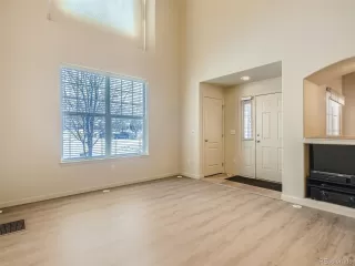 Photo #4: 4931884 Listing