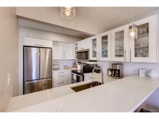 Photo #4: 4940105 Listing