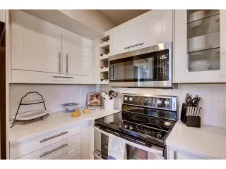 Photo #5: 4940105 Listing