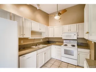 Photo #6: 4940914 Listing