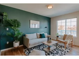 Photo #4: 4959691 Listing