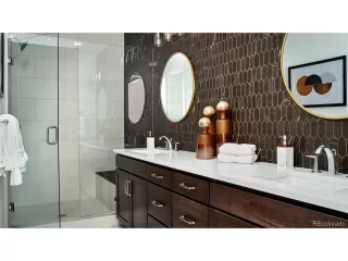 Photo #2: 4964205 Listing 