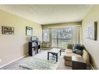 Photo #6: 4964226 Listing