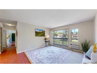 Photo #4: 4970735 Listing