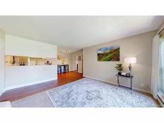 Photo #5: 4970735 Listing