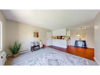 Photo #6: 4970735 Listing