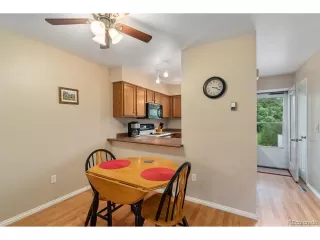 Photo #5: 4972272 Listing