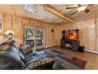 Photo #5: 4982937 Listing