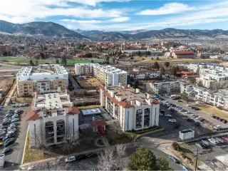 Photo #2: 4993830 Listing