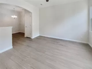 Photo #6: 5015656 Listing