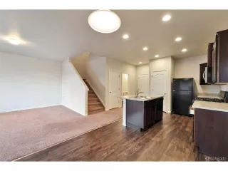 Photo #6: 5022662 Listing