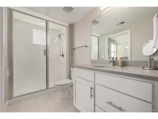 Photo #6: 5035511 Listing