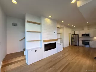 Photo #1: 5037971 Listing 