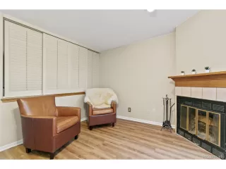 Photo #5: 5059456 Listing