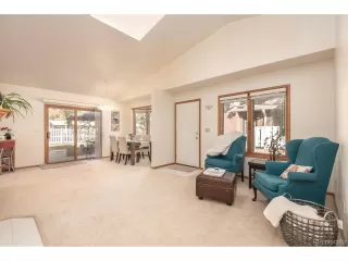 Photo #4: 5063595 Listing