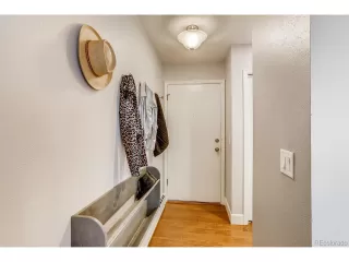 Photo #5: 5064141 Listing