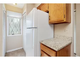 Photo #5: 5064243 Listing 