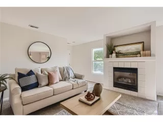 Photo #2: 5075443 Listing