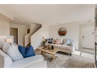 Photo #3: 5075443 Listing