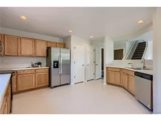 Photo #5: 5075443 Listing