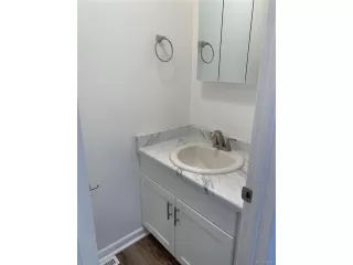 Photo #4: 5077789 Listing