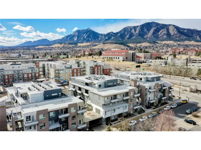 MLS: 5086366 Condo For Sale