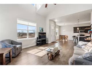 Photo #6: 5106438 Listing