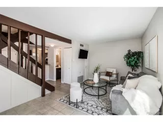 Photo #5: 5110158 Listing