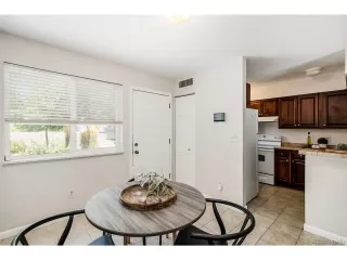 Photo #6: 5110158 Listing