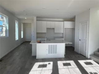 Photo #1: 5160563 Listing