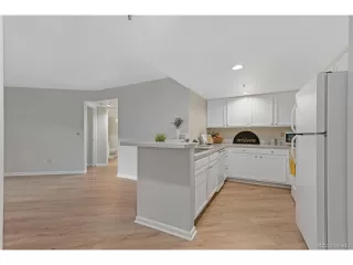 Photo #6: 5167719 Listing