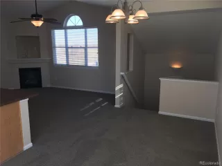 Photo #5: 5174433 Listing