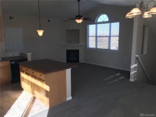 Photo #6: 5174433 Listing