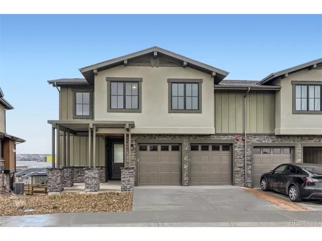 MLS: 5179067 Condo For Sale