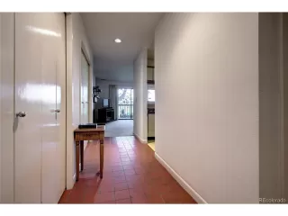 Photo #4: 5185969 Listing