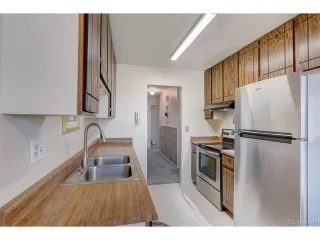 Photo #6: 5186998 Listing