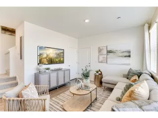 Photo #4: 5188228 Listing