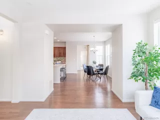 Photo #3: 5197306 Listing