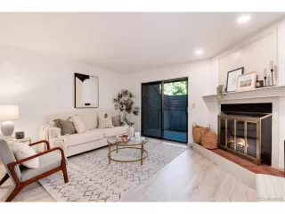 Photo #3: 5204907 Listing