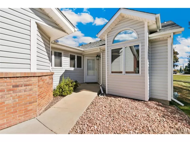 MLS: 5214496 Condo For Sale