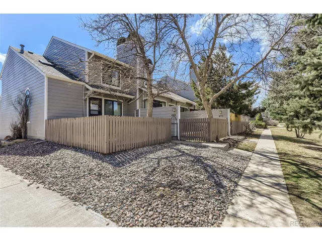 MLS: 5226844 Condo For Sale