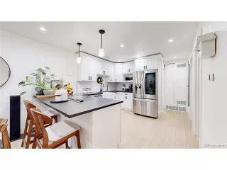 Photo #1: 5240805 Listing