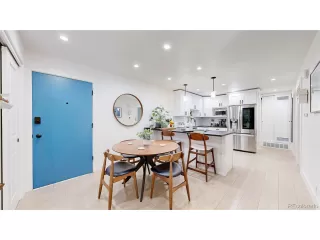 Photo #4: 5240805 Listing